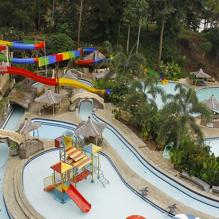 Hawaii Resort Family Suites Anyer Dış mekan fotoğraf