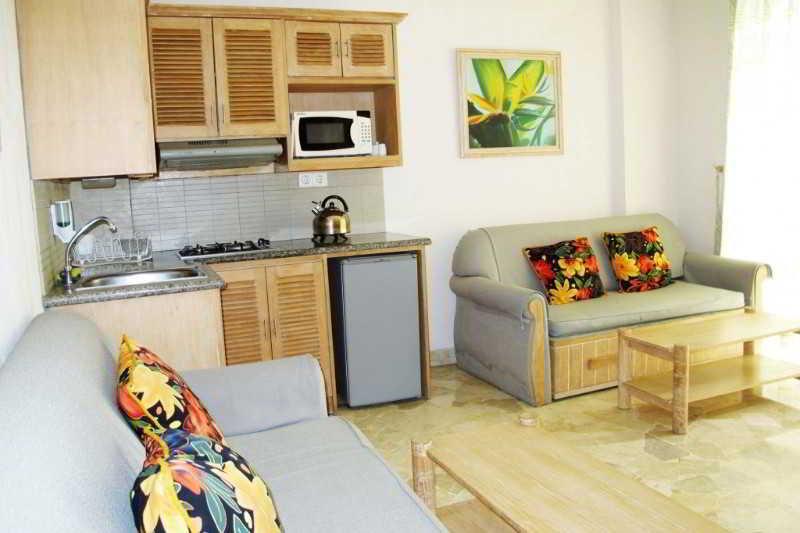 Hawaii Resort Family Suites Anyer Dış mekan fotoğraf
