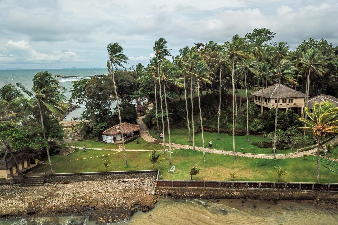 Hawaii Resort Family Suites Anyer Dış mekan fotoğraf